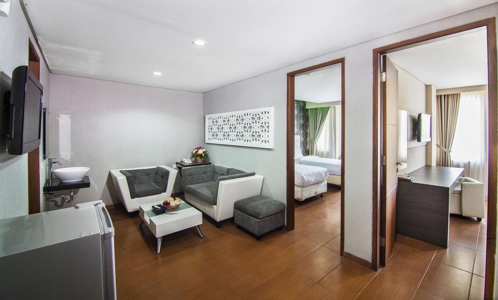 The Rizen Hotel Tjisarua Quarto foto